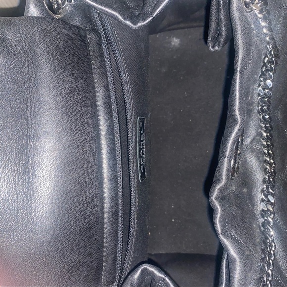 AUTHENTIC CHANEL BAG - Picture 4 of 4